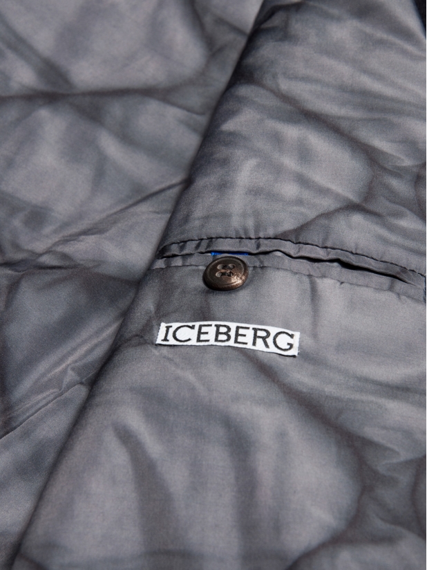 ICEBERG 外套