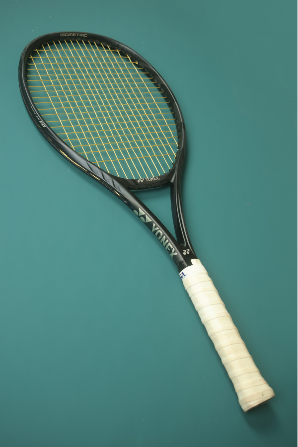 9新 尤尼克斯 VCORE 98 网球拍