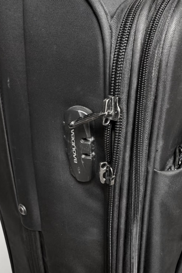 7成新BAOLIDEN(宝立嶝)28寸行李箱